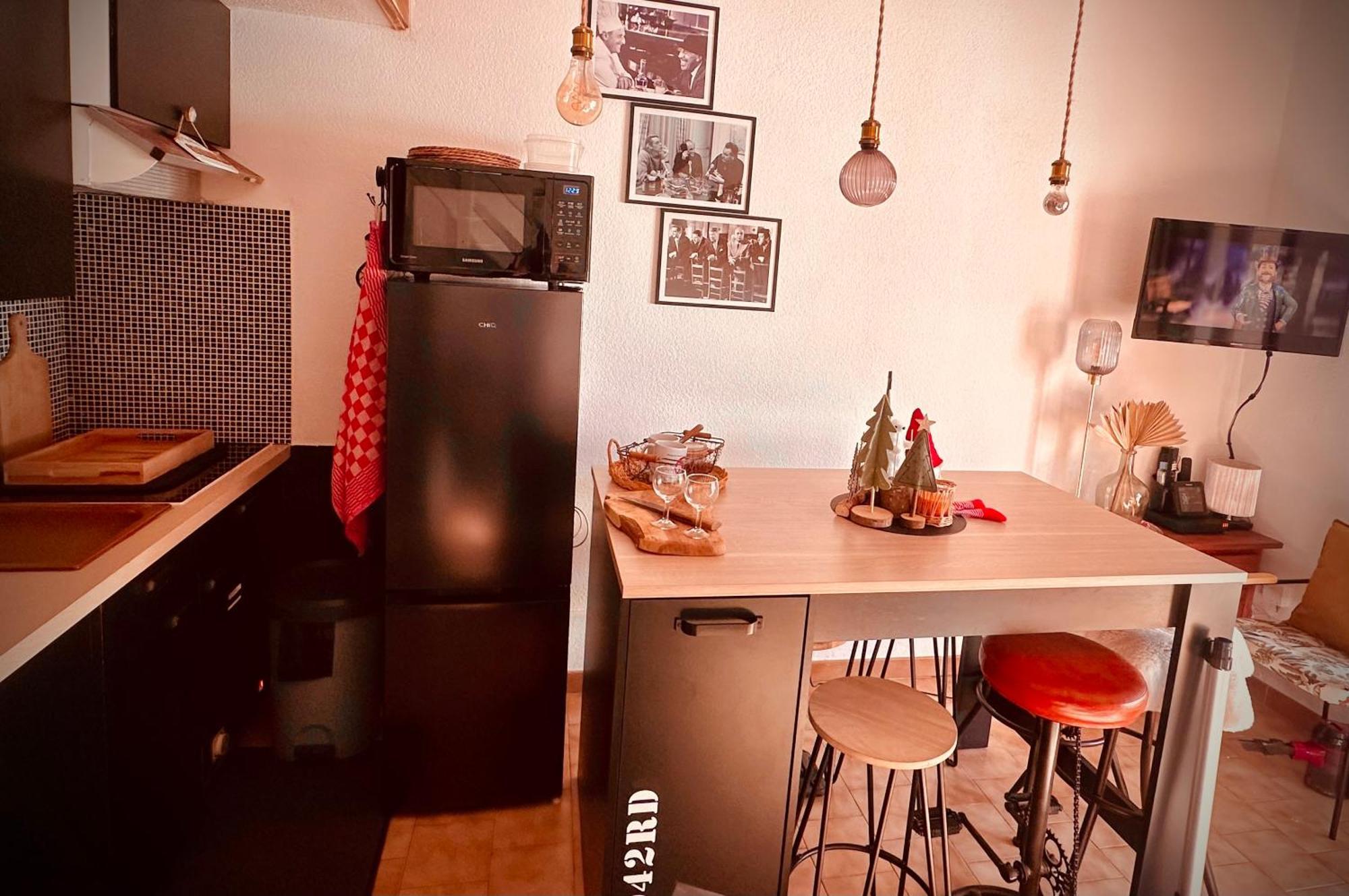 Residence Le Sunset Marseillan-Plage, Entre Mer Et Lagune De Thau, Etape Velo, Famille, Couple, Vrp, Toutou Admis, Jardin, Parking Prive Gratuit, Velos, Clim, Wifi Fibre Gratuite, Commodites, Plage Et Piste Cyclable A Proximite, 6 Couchages Nous Cont מראה חיצוני תמונה